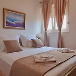 Apartamento Maris *