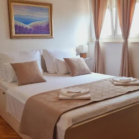 Apartment Maris *